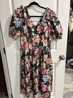 Vintage Country Romance Floral V-Neck Puff Sleeve Dress in Multi-Color With Bows